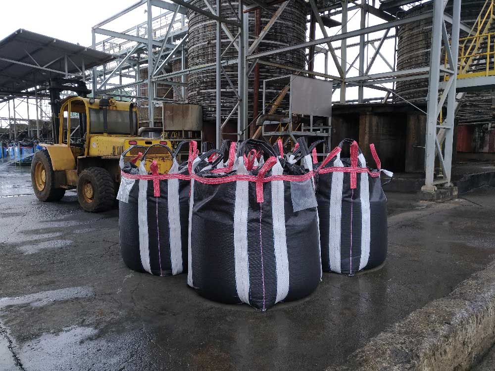 A group of MiniBulk bulk bags